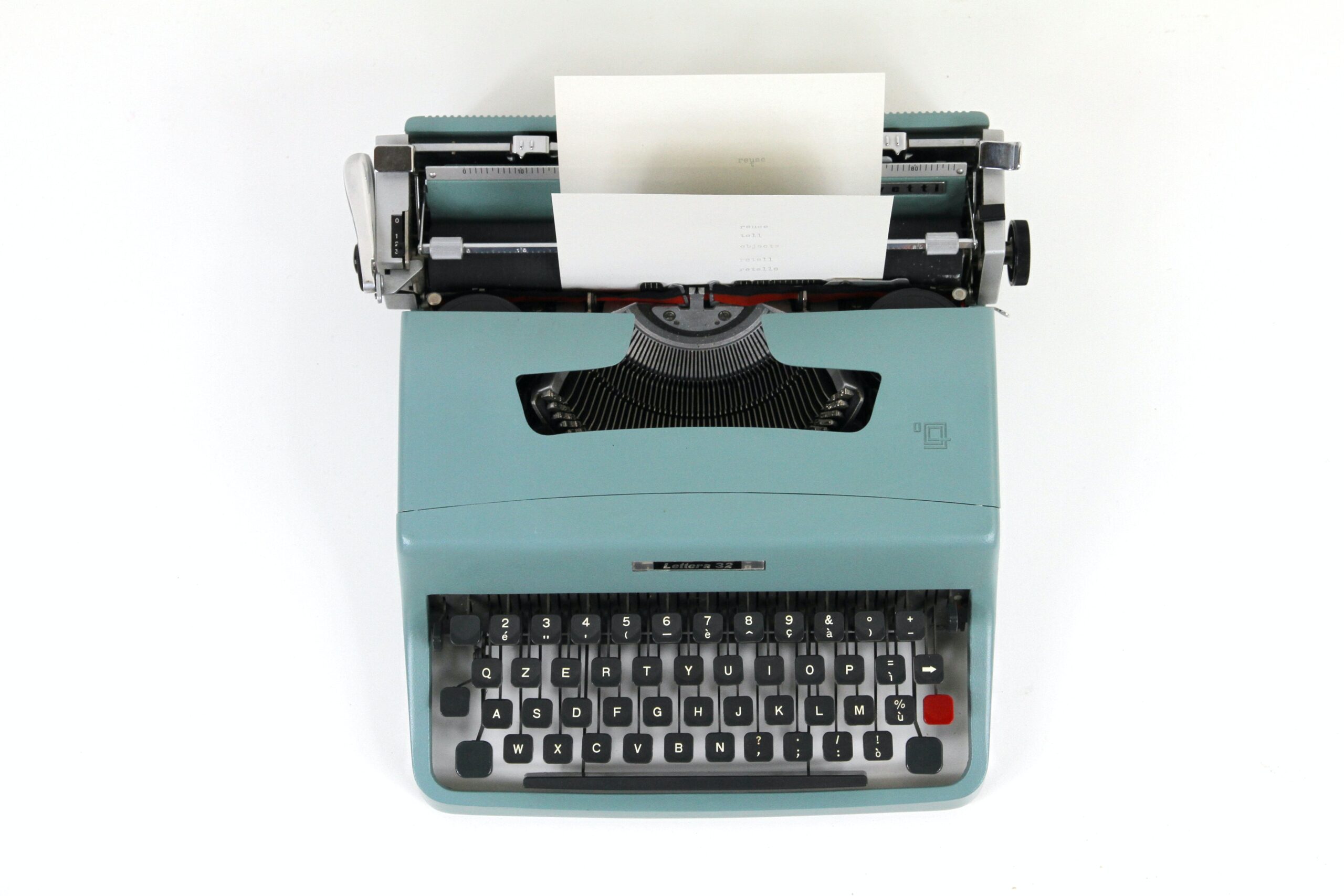 photo of typewriter